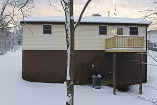 310 Bow St, Canonsburg, PA 15317 - Photo 4