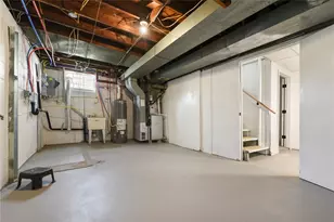 4619 Greensprings Ave, West Mifflin, PA 15122 - Photo 22