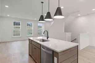 325 Palisade Wy, Cranberry Township, PA 16066 - Photo 18