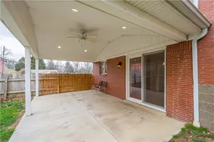 955 Vista Glen Dr, Bethel Park, PA 15102 - Photo 28