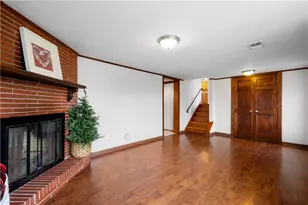 955 Vista Glen Dr, Bethel Park, PA 15102 - Photo 10