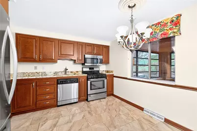 608 Cararra Drive, Pittsburgh, PA 15101 - Photo 10