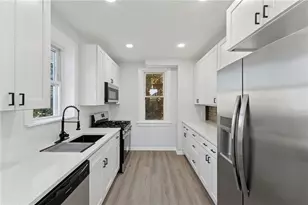 233 E 19th Ave, Homestead, PA 15120 - Photo 10