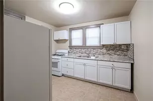 1326 Woodland Ave, Marshall Shadeland, PA 15212 - Photo 6