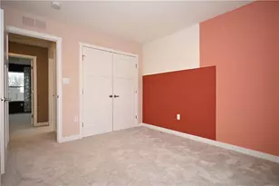 212 Creekside Dr, Oakdale, PA 15071 - Photo 18