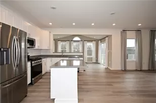 212 Creekside Dr, Oakdale, PA 15071 - Photo 6