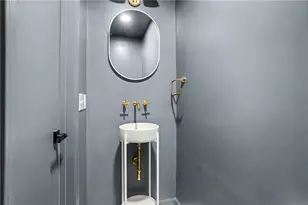 4562 Carroll, Pittsburgh, PA 15224 - Photo 4