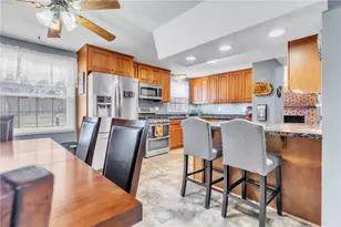 660 Surfside Dr, Pittsburgh, PA 15239 - Photo 14