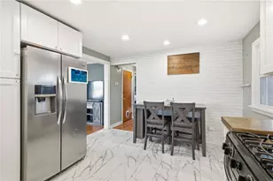 1024 Garden Pl, Pittsburgh, PA 15116 - Photo 16