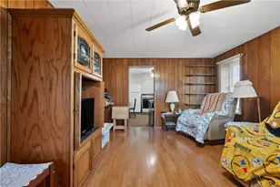 1212 Covert St, Hopewell Township, PA 15001 - Photo 4