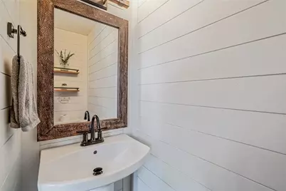 362 Toura Dr, Pittsburgh, PA 15236 - Photo 6