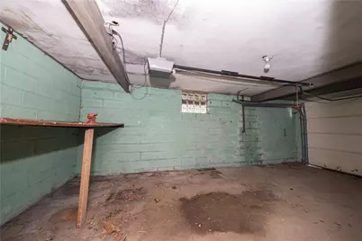 939 Delevan St, Pittsburgh, PA 15217 - Photo 24