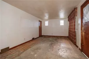 939 Delevan St, Pittsburgh, PA 15217 - Photo 14