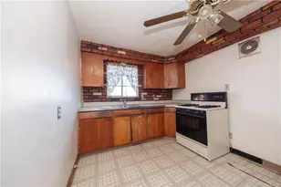 939 Delevan St, Pittsburgh, PA 15217 - Photo 8