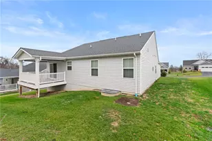 406 Spruce Ln, Chartiers, PA 15342 - Photo 28