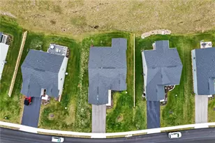 406 Spruce Ln, Chartiers, PA 15342 - Photo 32