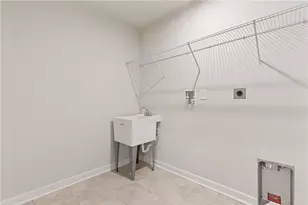 406 Spruce Ln, Chartiers, PA 15342 - Photo 24