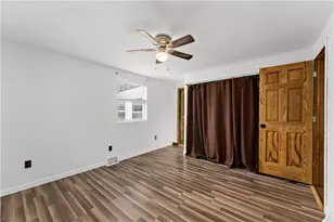 2011 Riverview Dr, Jefferson Hills, PA 15332 - Photo 18