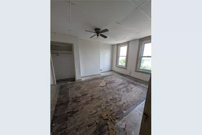 709-711 Fruit Way, McKees Rocks, PA 15136 - Photo 4