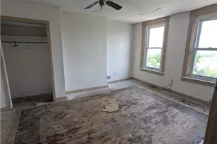 709-711 Fruit Way, McKees Rocks, PA 15136 - Photo 4