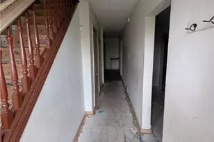 709-711 Fruit Way, McKees Rocks, PA 15136 - Photo 2