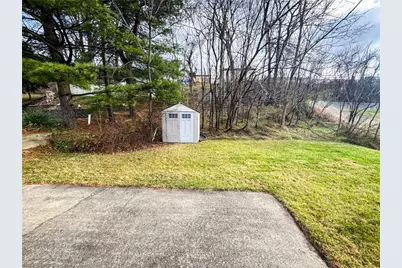 712 Shadyside Dr, West Mifflin, PA 15122 - Photo 22