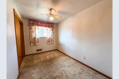 712 Shadyside Dr, West Mifflin, PA 15122 - Photo 14