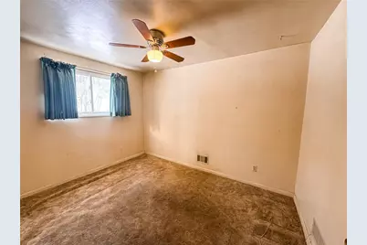 712 Shadyside Dr, West Mifflin, PA 15122 - Photo 12