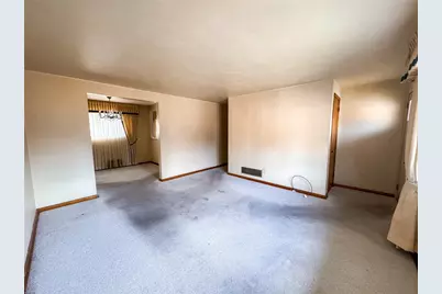 712 Shadyside Dr, West Mifflin, PA 15122 - Photo 4