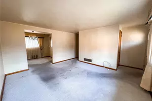 712 Shadyside Dr, West Mifflin, PA 15122 - Photo 4