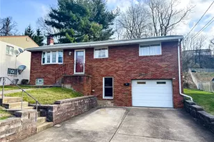 712 Shadyside Dr, West Mifflin, PA 15122 - Photo 1