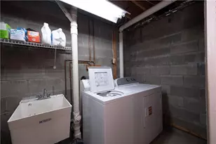 204 Clearbrook Ct, Cranberry Township, PA 16066 - Photo 16