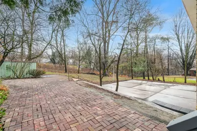 176 Colonial Village Drive, Pittsburgh, PA 15235 - Photo 8