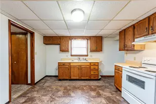 211 Twin Circles, Mount Pleasant Township, PA 15666 - Photo 10