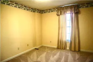 616 Macassar Dr, Pittsburgh, PA 15236 - Photo 14