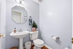 2657 Hunters Point Dr, Pittsburgh, PA 15090 - Photo 20