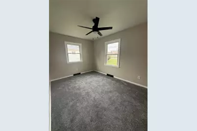 4450 Morefield Rd, Hermitage, PA 16148 - Photo 14