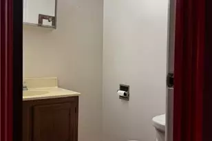 611 Forest Green, Moon/Crescent Twp, PA 15108 - Photo 10