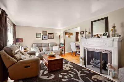 104 Thorncrest Dr, Kennedy Township, PA 15136 - Photo 4