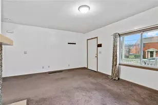 927 Greenhill Rd, Pittsburgh, PA 15209 - Photo 8