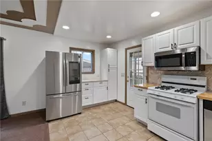 927 Greenhill Rd, Pittsburgh, PA 15209 - Photo 12