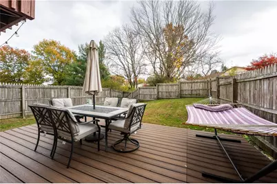 137 Parkwood Drive, Cranberry Township, PA 16066 - Photo 4