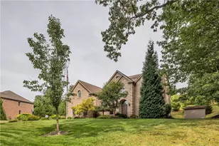 110 Merlin Dr, Peters Township, PA 15317 - Photo 4