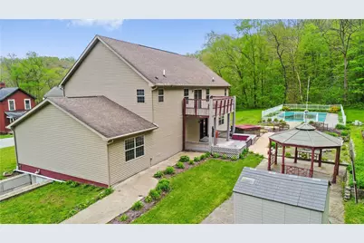 684 Pike Run Drive, California, PA 15427 - Photo 2