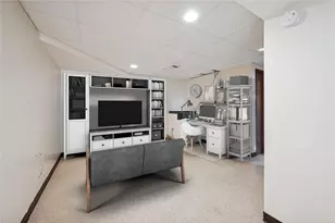 92 Skyvue Dr, Pittsburgh, PA 15234 - Photo 32