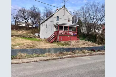 801 Cowan Ave, Jeannette, PA 15644 - Photo 1