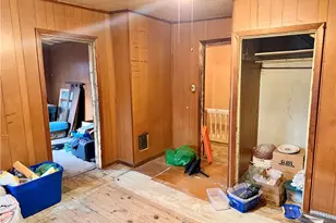 801 Cowan Ave, Jeannette, PA 15644 - Photo 18