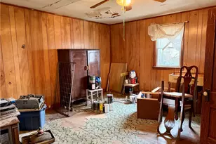 801 Cowan Ave, Jeannette, PA 15644 - Photo 22