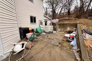 801 Cowan Ave, Jeannette, PA 15644 - Photo 32