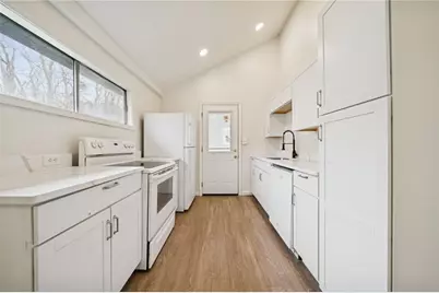 2637 Woodlawn Dr, Monroeville, PA 15146 - Photo 8